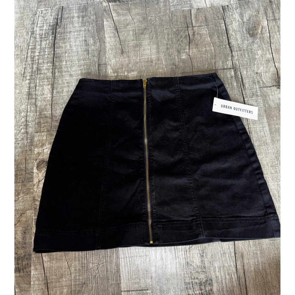 Urban Outfitters BDG Black Denim Mini Skirt Gold Front Zip A-Line Womens Medium